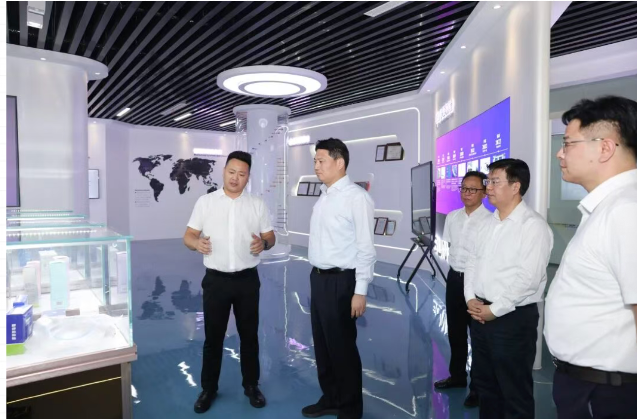 آخرین وبلاگ های شرکت در مورد Taizhou Municipal Party Secretary Visits Jiangsu Tianhua Rigging to Review Industry Development and Local Employment